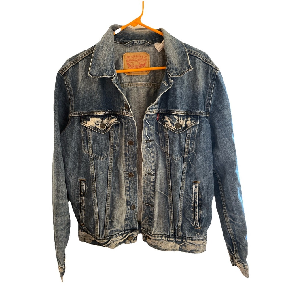 Levi's Trucker Jacket Size M Distressed Red Tag Little e